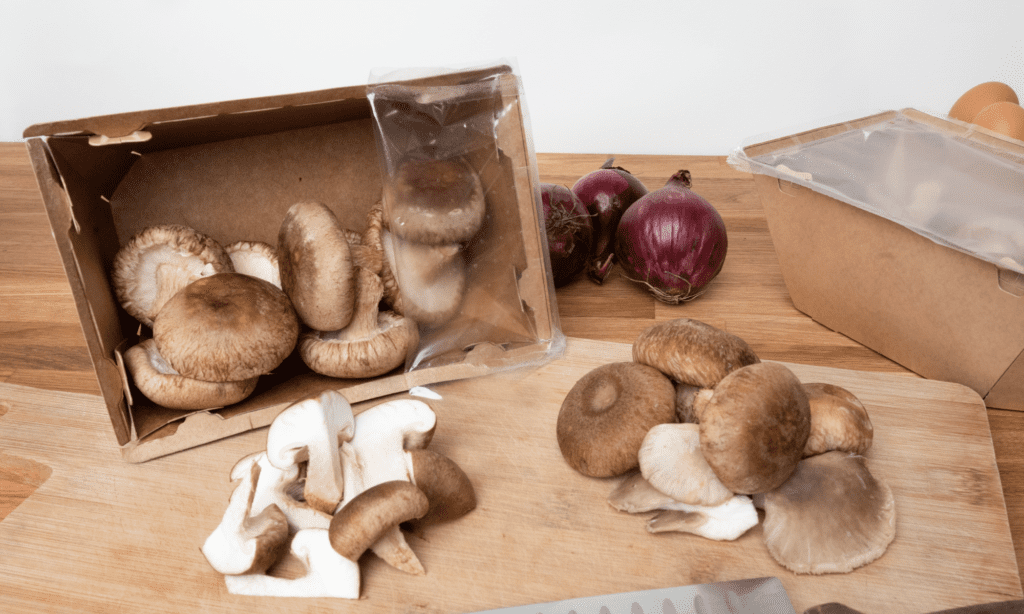 Graphic Packaging International se asocia con Smithy Mushrooms para suministrar canastillas ProducePack™ a base de fibra para hongos exóticos a los supermercados del Reino Unido